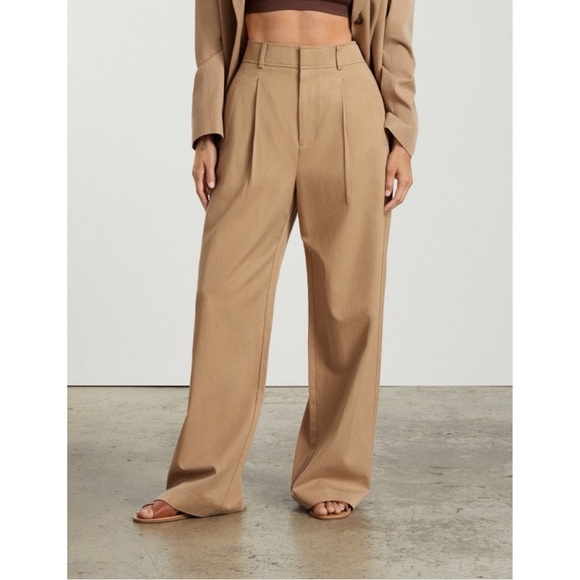 Everlane NWT *** FLAWED ***The Way High Drape Pants Tan / Ash Brown, size 6S - Picture 1 of 15